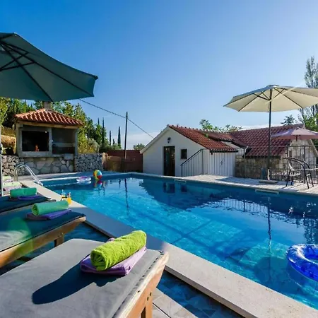 Rustic In Gruda With Private Pool