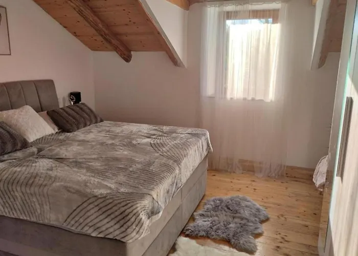 Rustic In Gruda With Private Pool فيلة *